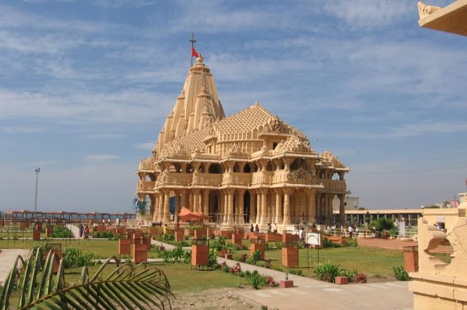 Dwarka-Somnath-Tour-from-Ahmedabad